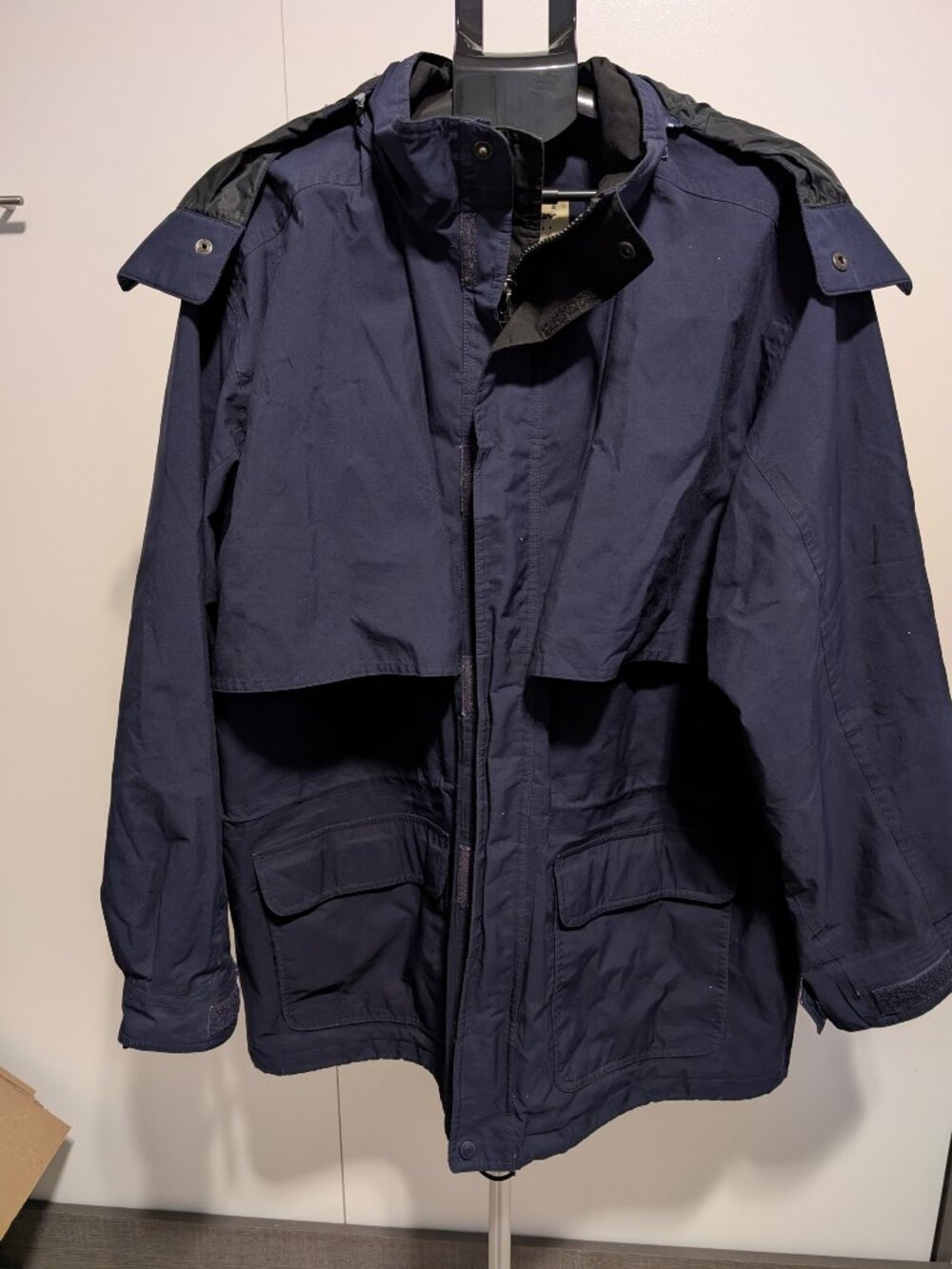 Eddie Bauer Gore-Tex Jacket - Large